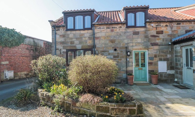 Hinderwell House | BARN COTTAGE, pet friendly, with a garden in Hinderwell