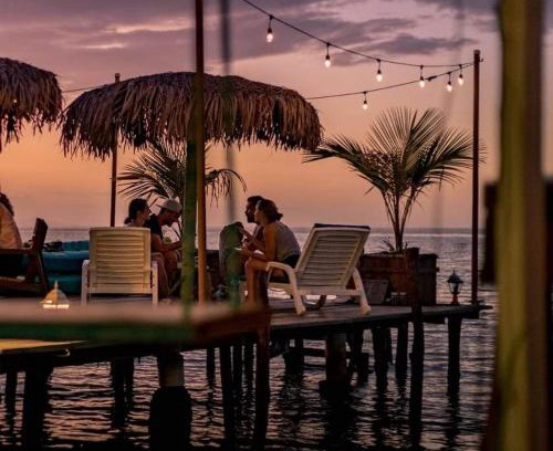 Bocas del Toro Bed & Breakfast | Barrbra BnB Over The Sea