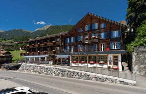 Grindelwald Cabin | Basic Rooms Jungfrau Lodge