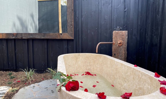Hepburn Cottage | Bask in ultimate luxury with a hint of Japan. Geisha not included!