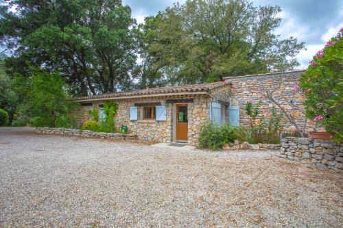 Taradeau House | Bastidon Domaine Lhelion