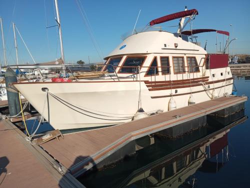 Sete Boat Rental | Bateau PAPAYE