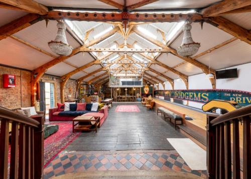 St Leonards-On-Sea House | Bath House by the Sea, Bowling Lane & Cinema