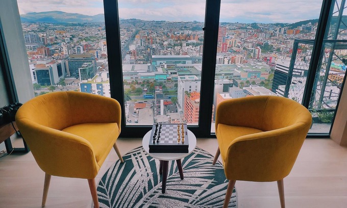 La Carolina Apartment | Baticueva Penthouse Piso 28