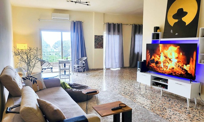 Batroun Apartment | Batroun Le Grey Haven Apartment/Guesthousenn