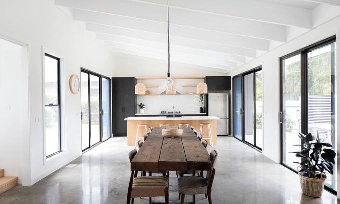 Bawley Point House | Bawley Beach House, Short Walk to the Beach
