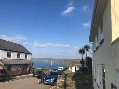 Port Isaac Apartment | Bay House Lobber Port Isaac Apartment with Sea Views & Parking