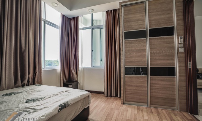 Taman Selera Hotel | Bay Resort by Evernent