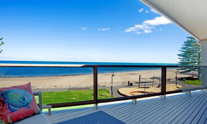 Glenelg South House | Bay Sunsets - Glenelg - Beachfront - Large - View