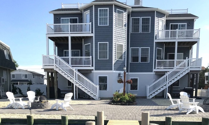 Peahala Park House | Bayfront with dock and fire pit, @ Harris Harbor, Beach Haven Park, LBI