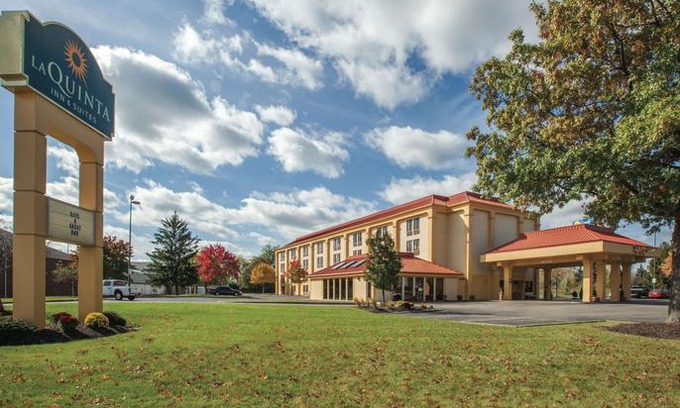 Canton Hotel | Baymont by Wyndham Canton