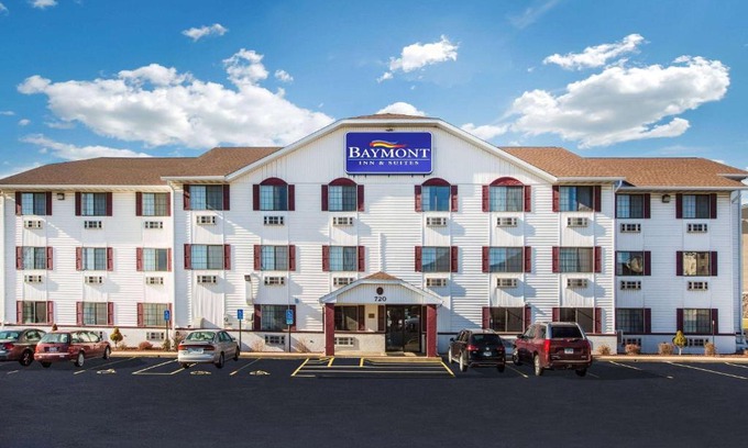 Southwest Area Hotel | Baymont by Wyndham Cedar Rapids