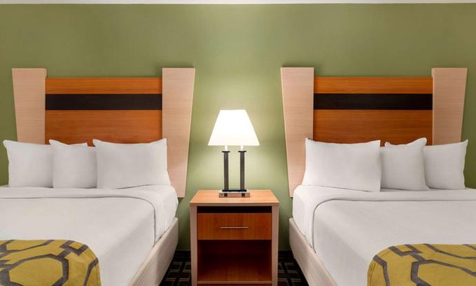 North Dartmouth Hotel | Baymont by Wyndham North Dartmouth