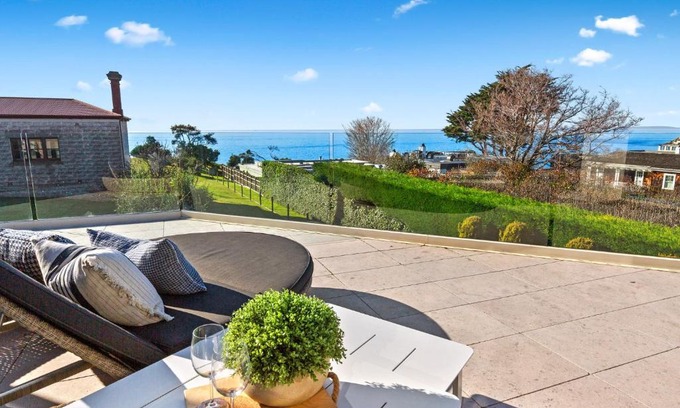 Portsea House | Bayoona