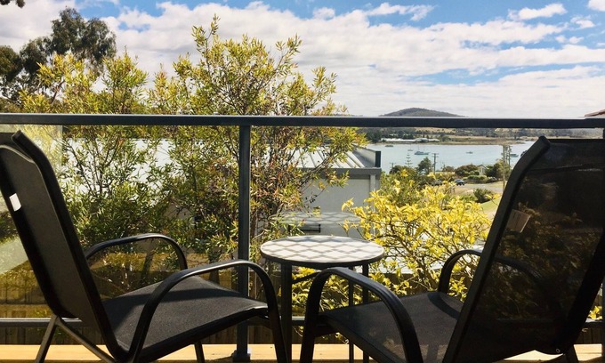 St Helens House | Bays rest - a cosy haven with lovely views of the bay