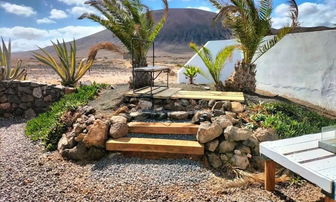 Guatiza RV Rental | Bayside | Camping luxury tent - romantic getaway