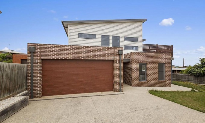Portarlington House | Bayside Haven