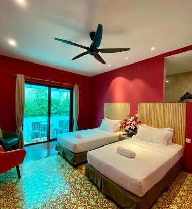 Tanjung Bungah Hotel | Bayu Bayu Hotel by Soft Loft