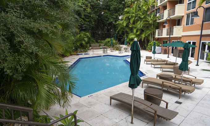 Coconut Grove Condo | Bayview Condo in Heart of Miami's Coconut Grove
