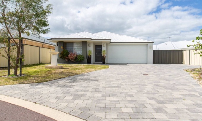 West Busselton House | Be Wowed By Bayou: Your Ultimate Escape