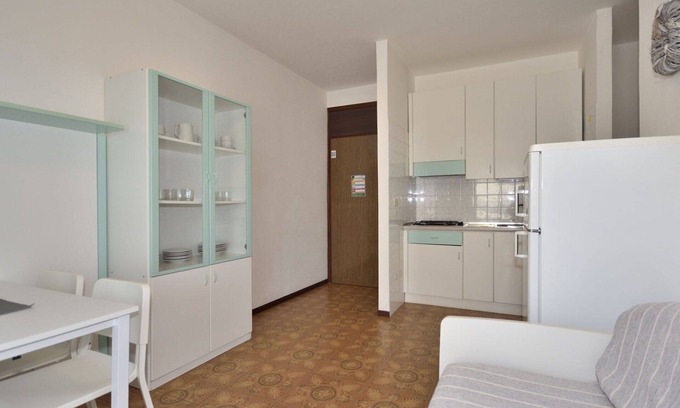 Bibione Lido del Sole Apartment | Beautiful apartment for 4 people with WIFI, A/C, TV, balcony, pets allowed and parking