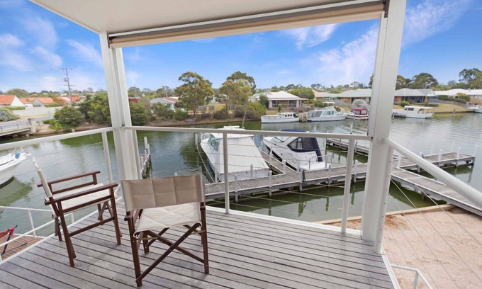 Paynesville House | Beach 2 - Light-filled home with access to beach and jetty on the canals