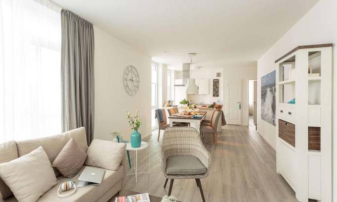 Pelzerhaken Apartment | Beach and sea on your doorstep - vacation apartment D-02 on the Baltic Sea with sea views
