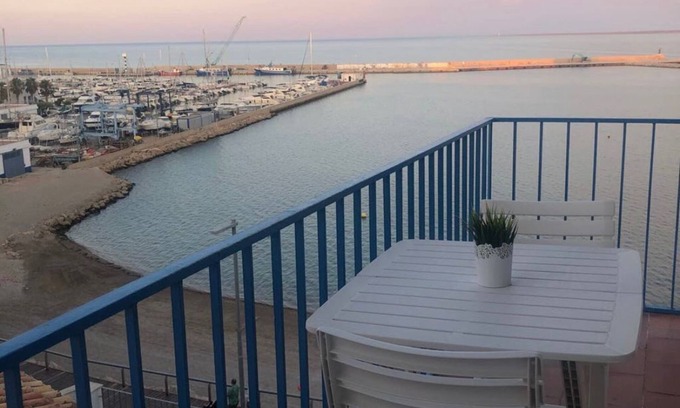 L'Ampolla Apartment | BEACH APARTMENT WITH LARGE BALCONIES