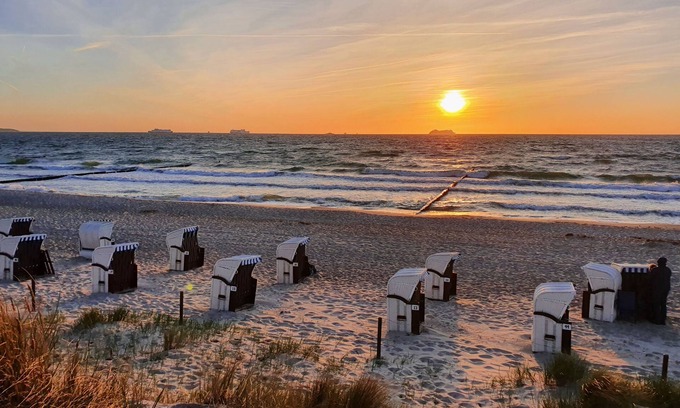 Markgrafenheide Apartment | Beach chair no. 7 - DTV seal of approval