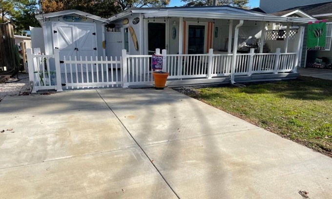 Surfside Beach Resort | Beach cottage in Ocean Lakes