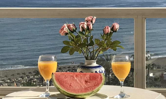Benalmadena Costa Apartment | Beach front apartment hotel with nice seaviews, near Puerto Marina