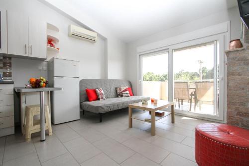 Keramoti Apartment | Beach Front Apartment