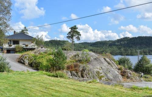 Oyslebo Apartment | Beach Front Apartment In Øyslebø