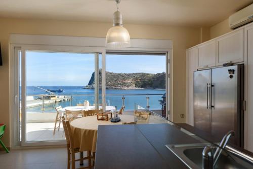 Kaloi Limenes Apartment | Beach Front Condo South Crete