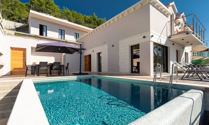 Blato House | Beach front home in Blato