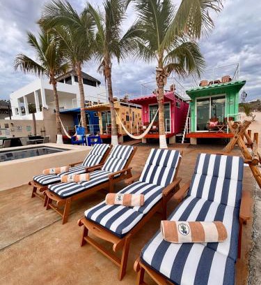 El Sargento Apartment | Beach Front Lux Containers