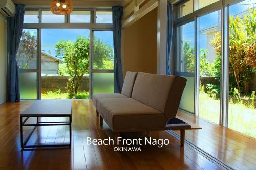 Yamanoha Apartment | Beach Front Nago Okinawa ビーチフロント名護沖縄