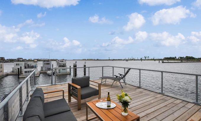 Olpenitz Boat Rental | Beach front ship in Olpenitz with sauna