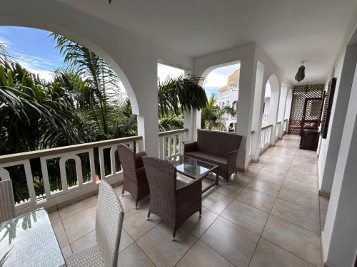 Galu Beach Apartment | Beach Front Spacious Apartment with Oceanview - Lantana Galu Beach Apartment