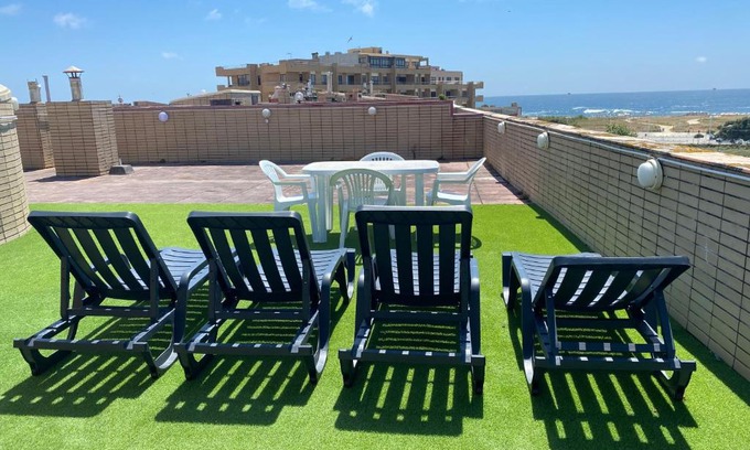 Vila do Conde Apartment | Beach Front with Rooftop