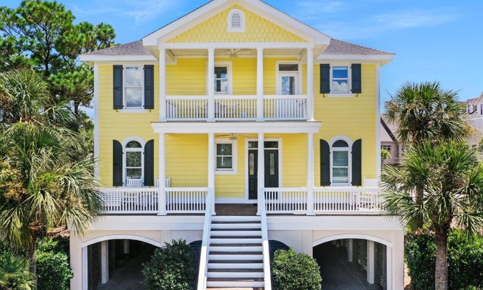 North Litchfield Beach House | Beach Haven