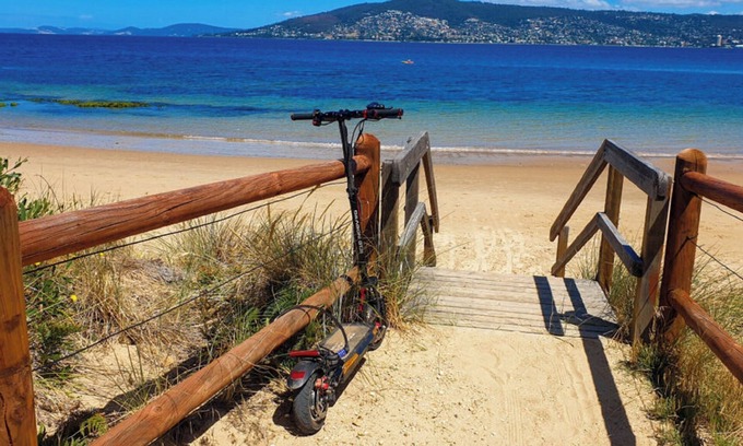 Bellerive House | Beach House 3 mins walk Bellerive Beach, Hobart