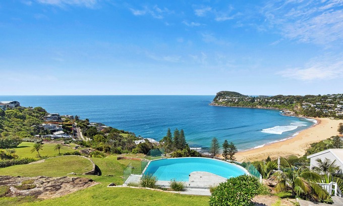 Palm Beach House | Beach house bliss at Palm Beach with amazing beach and ocean views!