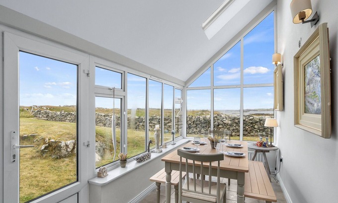 Ballyconneely House | Beach House Luxury in Aillebrack