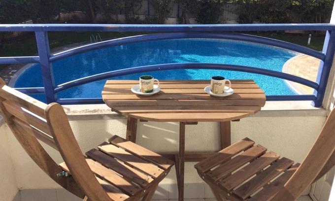 Oeiras Apartment | Beach house - near the beach between Lisbon and Cascais