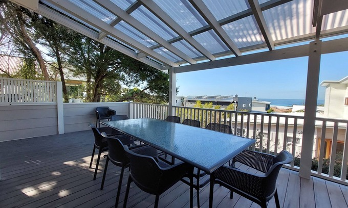 Dunsborough House | Beach house, pet friendly home, perfect for couples or families