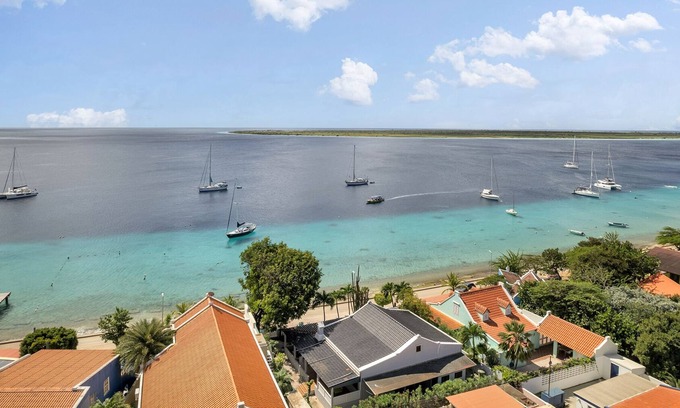 Playa Villa | Beach House Sea You Soon in Kralendijk