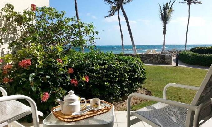 West Bay Apartment | Beach Living at Villas Pappagallo Beachfront 22