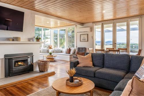 Bicheno House | Beach Path House