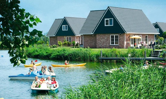 Makkum House | Beach-Resort Makkum 128S